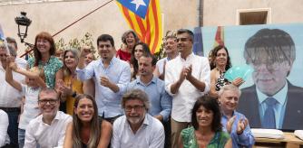AMER (GIRONA), 16/07/2023.- El expresidente de la Generalitat Carles Puigdemont ha entrado en campaña este domingo en el mitin central de JxCat en las elecciones del 23J en Amer (Girona), su pueblo natal, en una intervención por streaming al final del mismo. Puigdemont ha asegurado que JxCat estará 