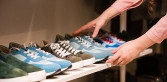 Zapatillas a la venta.