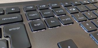 Su sistema de iluminación inteligente se activa al detectar tus manos