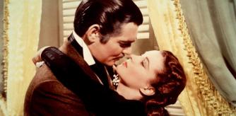 El beso entre Escarlata O’Hara y Rhett Butler en 'Lo que el viento se llevó'