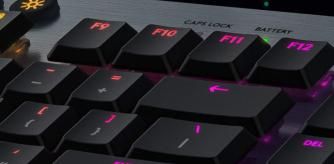 Diseño ultradelgado con iluminación RGB personalizable