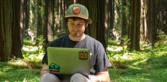 Estación de energía portátil para camping Bluetti AC50B