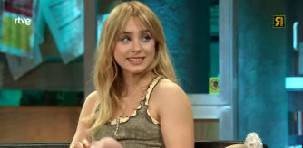 Clara Galle compartió que está a punto de pagar la entrada de su primer piso y habló de su vida íntima en 'La Revuelta'