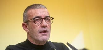 Xavier Godàs durante la votación de la segunda vuelta del 30 Congreso Nacional de ERC, a 14 de diciembre de 2024, en Barcelona, Catalunya (España). Unos 8.000 militantes de ERC están llamados a participar por vía telemática en las votaciones para elegir a la nueva dirección del partido, que cuentan con dos candidaturas, Militància Decidim, con Oriol Junqueras como presidenciable, o Nova Esquerra Nacional, con Xavier Godàs como cabeza de cartel. Se trata de la segunda vuelta de estas elecciones internas, ya que el pasado 30 de noviembre ninguna de las dos llegó al 50\% de los votos necesarios para ganar.