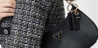 Un bolso pequeño, espacioso, ligero y cómodo ideal para el día a día.