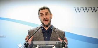 BRUSELAS (BÉLGICA), 27/01/2025.- El eurodiputado electo de JxCat Toni Comín presenta su candidatura al Consell de la República bajo el lema 'Destí Independència' este lunes, en Bruselas (Bélgica). EFE/ Pablo Garrigós Cucarella