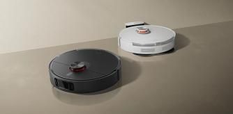 Está disponible en dos colores: blanco y negro