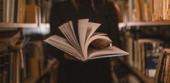 5 sagas literarias que atrapan desde el principio