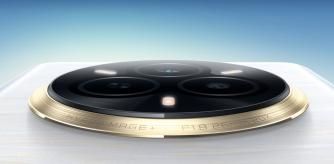 La cámara sobresale del chasis con maestría