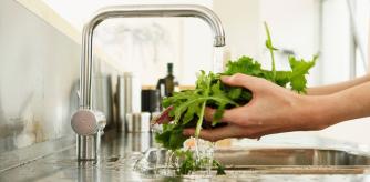 Un fregadero multifunción te dará mucho juego en la cocina