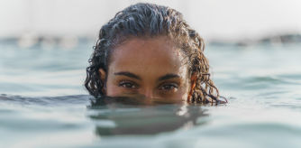 El verano está para disfrutarlo, que tus rizos no te paren.