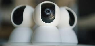 Sal de casa con mayor tranquilidad mientras vigilas desde tu smartphone