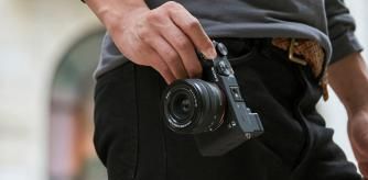 Sony Alpha 7 C - Cámara evil de fotograma completo con objetivo zoom Sony FE 28-60 mm F4-5.6