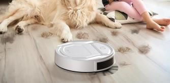 Robot limpiando pelos de perro