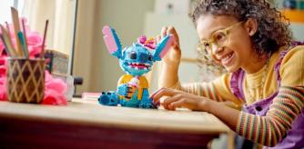 Hazte ya con la figura LEGO de Stitch con el 25% de descuento