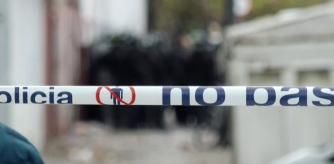 Empieza el desalojo del antiguo instituto B9 de Badalona donde malvivían unos 400 migrantes