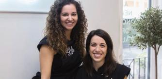 Las farmacéuticas Marta Barrero y Elena Ramos, expertas en dermocosmética y directoras de The Secret Lab