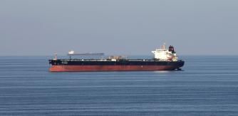 Un petrolero atraviesa el estrecho de Hormuz, en una imagen de archivo