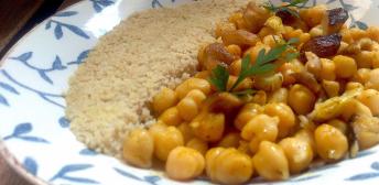 Cuscús con garbanzos al curry