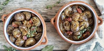 Caracoles en salsa con jamón