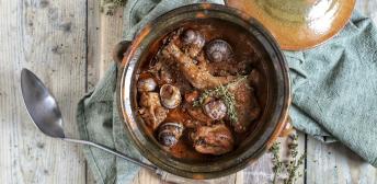 Conejo con caracoles