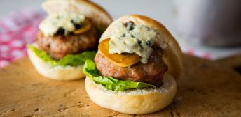 Mini burgers con queso azul