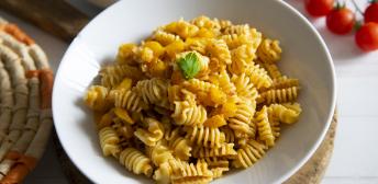 Pasta con sardinas y alcaparras