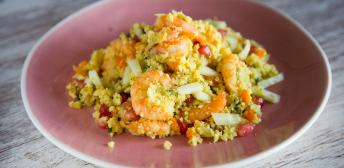 Cuscús de col y gambas