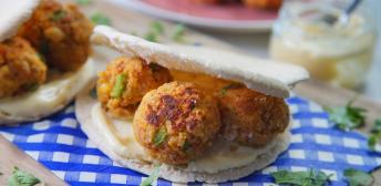 Bocata de albóndigas