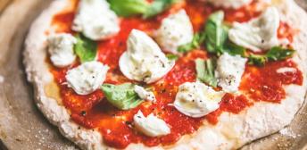 Cómo hacer pizza en el microondas