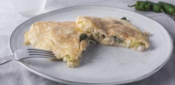 Tortilla calabacin, queso y pimientos