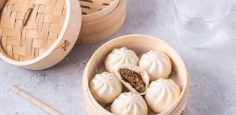 Nikuman, panecillo relleno japonés