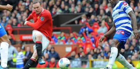 Wayne Rooney anotando un gol con el Manchester United