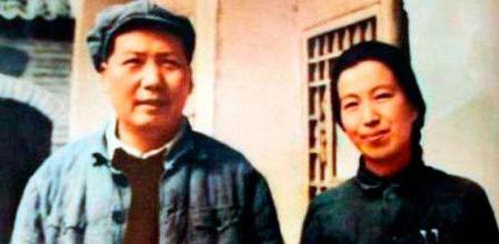 Mao Zedong y Jiang Qing en 1946