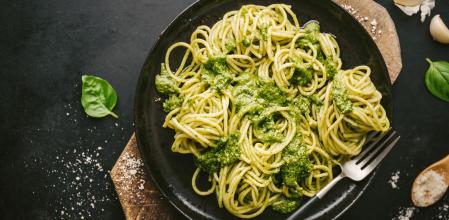 Pasta con pesto proteico