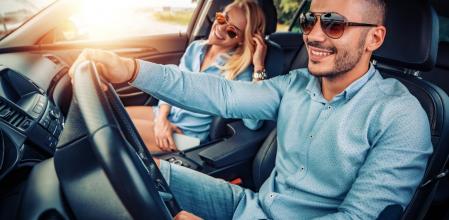 Viajar sin el cinturón de seguridad abrochado pone en riesgo la integridad de las personas en caso de accidente