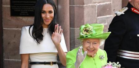 Meghan Markle junto a la reina Isabel II en un acto en junio de 2018.