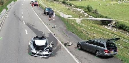 El Porsche 911 sufrió daños en la parte frontal