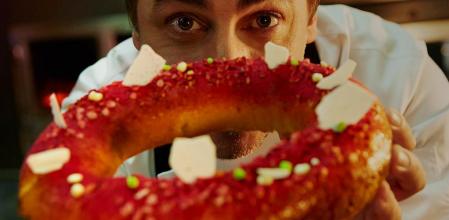 Jordi Roca y el roscón de Reyes que ha preparado junto a Audi