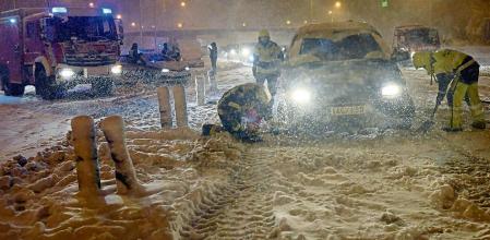 ‘Filomena’ sume a Madrid en el colapso