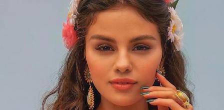 Selena Gomez en el videoclip 'De Una vez'