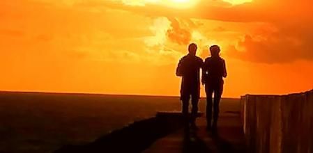 Puesta de sol de enero en Port Ginesta.