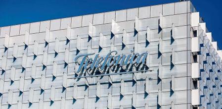 11 / 09 / 2019 MADRID .- Economia Sede Central de Telefonica en Madrid en las tablas