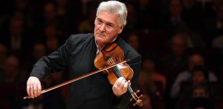 Orpheus Chamber Orchestra performing at Carnegie Hall on Saturday night, March 19, 2016.This image:Pinchas Zukerman performing Mozart's 