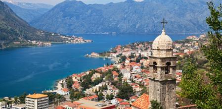 Panorámica de la bahía de Kotor, Montenegro