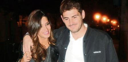 Casillas y Sara Carbonero quieren quedarse un año más en Oporto