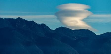 Nubes lenticulares en Sant Martí Sescorts.