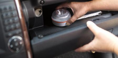 Las luces de emergencia V16 tendrán que estar conectadas con la plataforma 3.0 de la DGT.