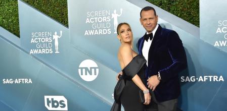 Jennifer López y Álex Rodríguez en el photocall de la 26a edición anual de los 'Screen Actors Guild Awards'.