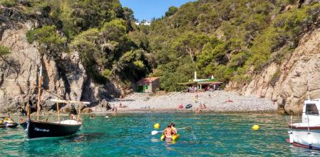 Panorámica de la cala Pedrosa, en Palamós.